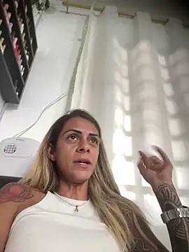 Chat +18 de sabrinaneves ao vivo