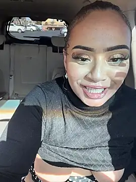 CarmelaAnthony: διαδικτυακό σόου στην κάμερα