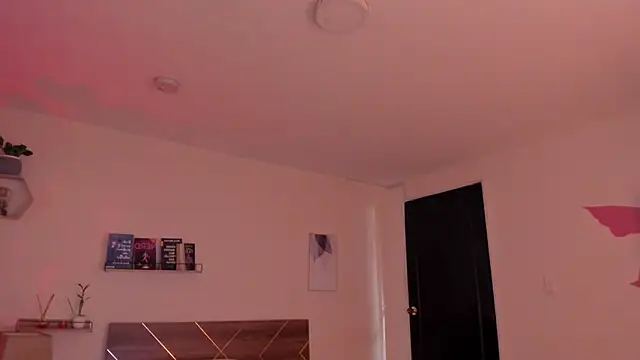 دردشة YariRose الجنسية المباشرة