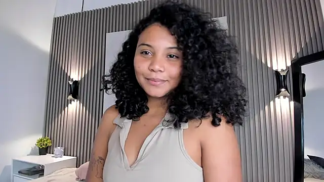 Chat XXX en directo de Zafiiraa