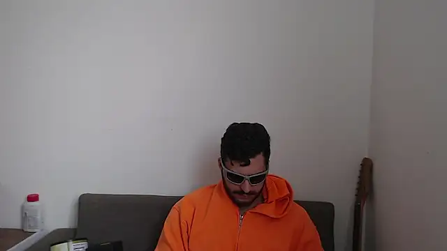 thomas_gun: απευθείας συνομιλία ΧΧΧ