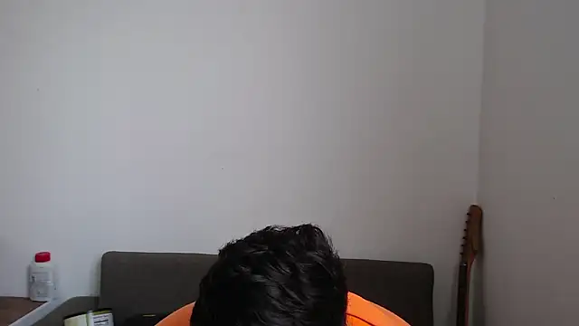 thomas_gun: απευθείας συνομιλία ΧΧΧ