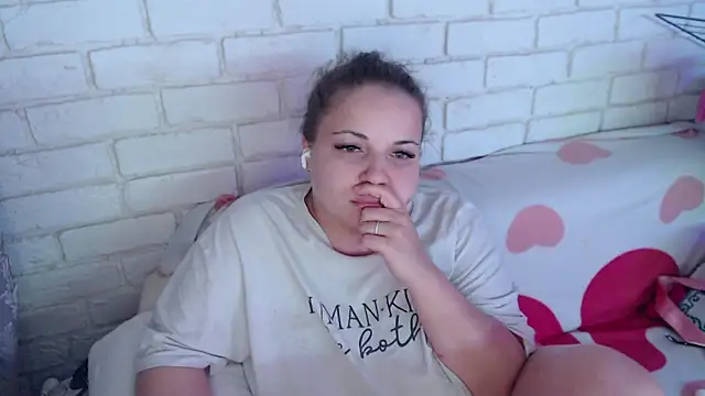 Crazyy_girl_ élő XXX-chatje