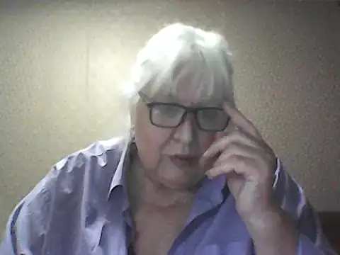 Alexia64231 élő XXX-chatje