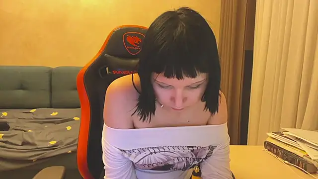 EllaPeony's Live XXX Chat