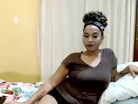 MiZzCreator – Live XXX-chat