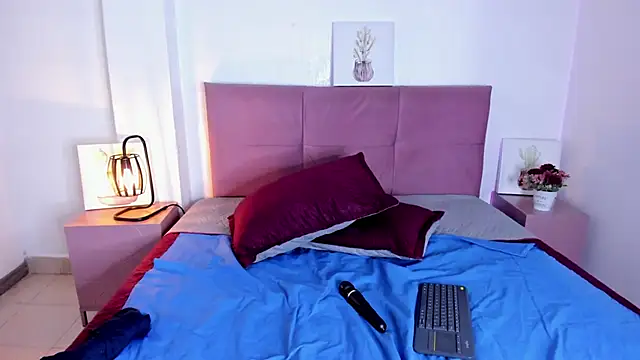 Chatroom XXX en direct de CamiilaReyes