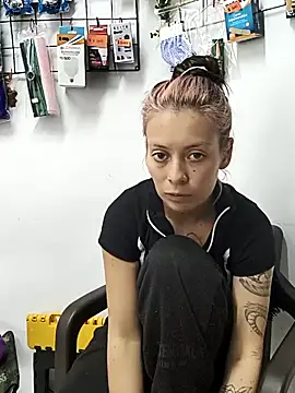 Tefannyy_ Adlı Modelin Canlı XXX Sohbeti