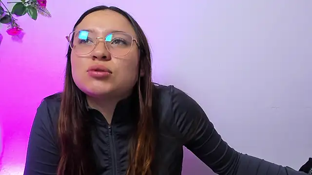 little_emma0 Live XXX-chat