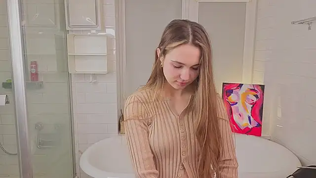 LeenaPuita 现场XXX聊天