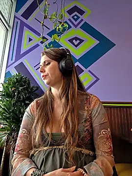 KittyWhispers Chat XXX live