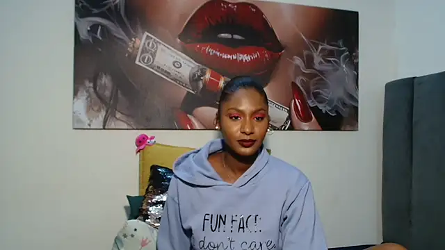 Moreish-06's Live XXX Chat