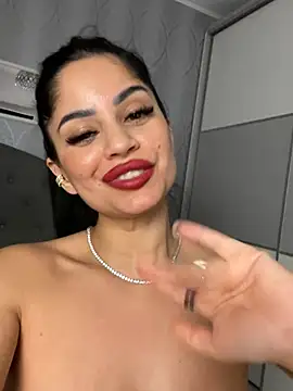 _adelle – Naživo XXX chat