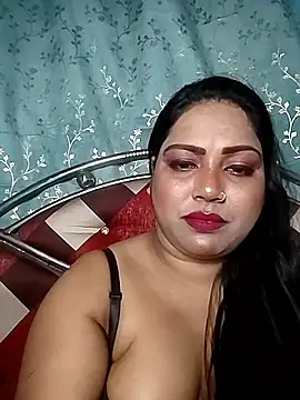 hornypriya696のライブXXXチャット