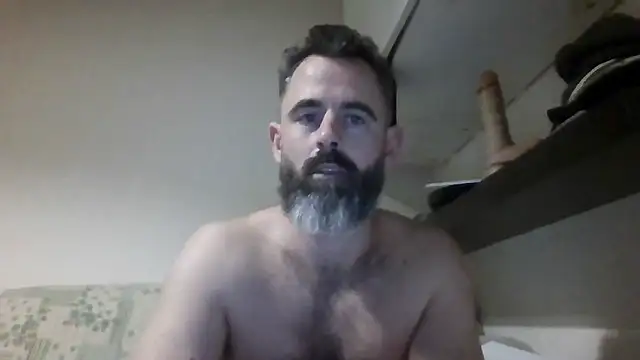 Show modela whatYwantMorrre na web-kameri