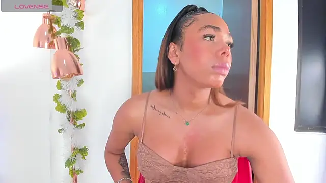 Nicole_Paradise 在線直播表演