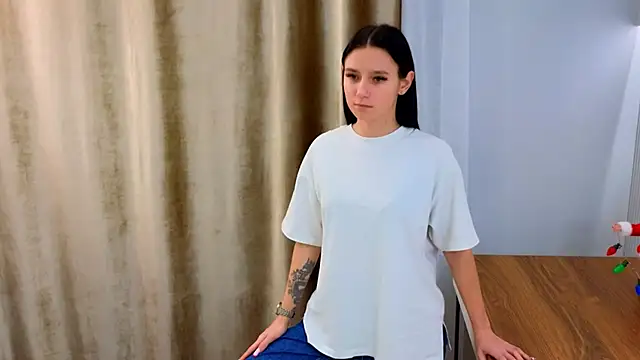 دردشة NoemiYork الجنسية المباشرة