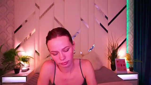 ShyySiren Adlı Modelin Canlı XXX Sohbeti