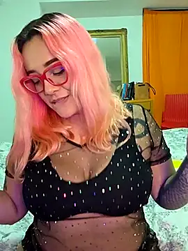 Nova-SatelaのライブXXXチャット