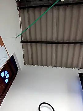 XXX chat uživo modela Simone_Miller