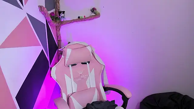 little_emma0n Live XXX chat