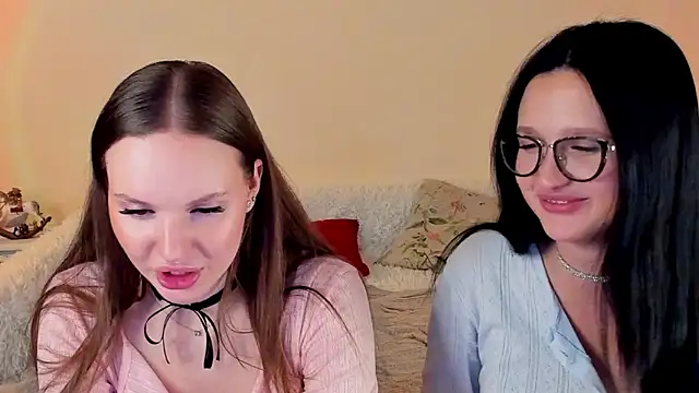 MishkaMeのウェブカメラショー