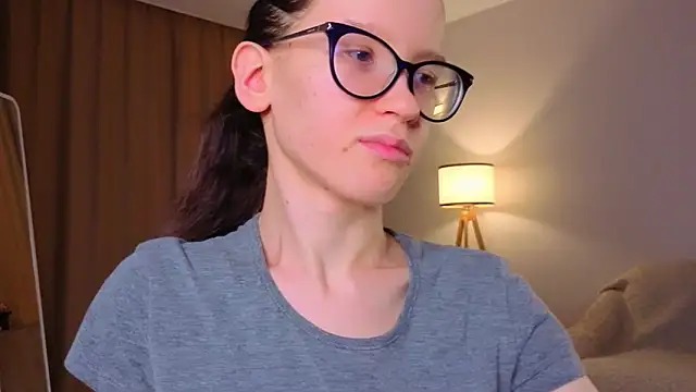 Chatroom XXX en direct de BettyBrowni