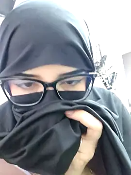 Dalia_Reem élő XXX-chatje