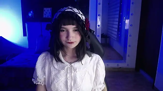 _Charlotte_Collins_のウェブカメラショー