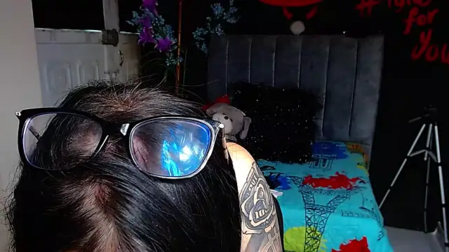 Chat XXX en directo de Violettasquirt