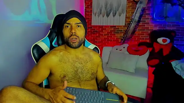 Pokazy przed kamerką – William_cornelius