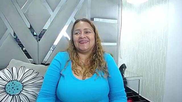 MonzerratBoyer Show Webcam