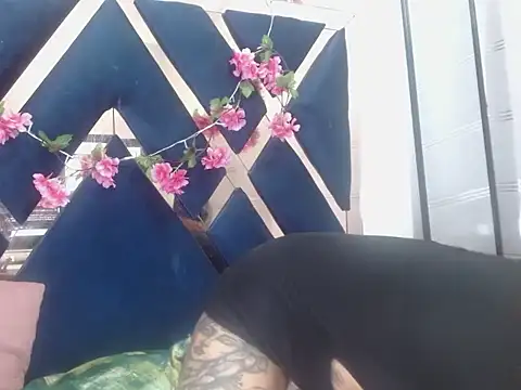Mariposa_tatto Webcam Show