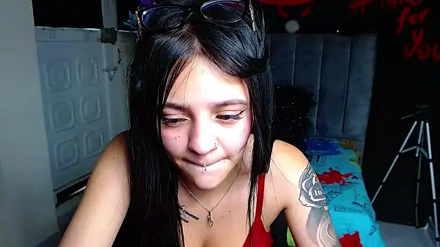 Violettasquirt Chat XXX in diretta