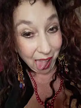 GypsyEsmeralda 现场XXX聊天