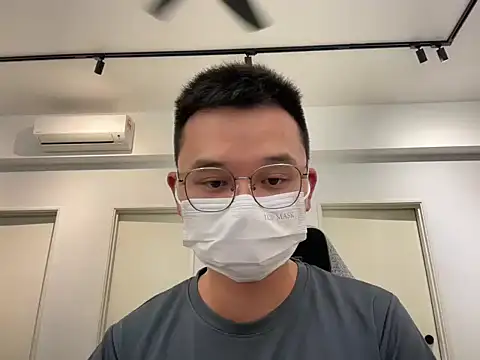 bigdomdomsss Webcam-Show