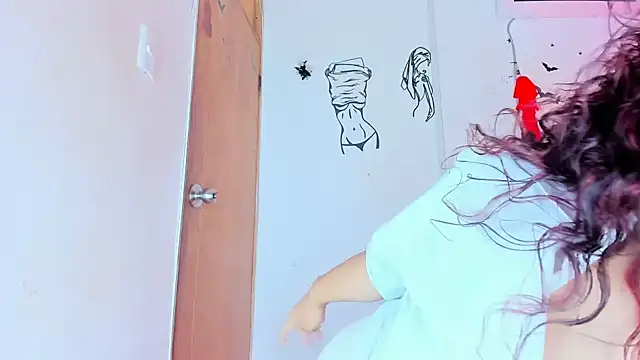 Živý XXX chat Emily_Coper18