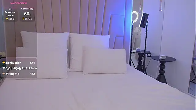 Chat XXX en directo de LisaDeviss