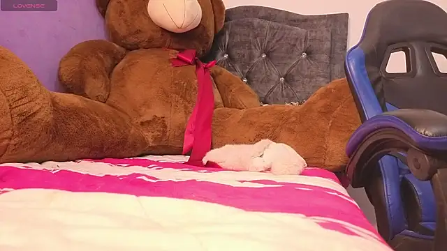 NailaIsa: απευθείας συνομιλία ΧΧΧ