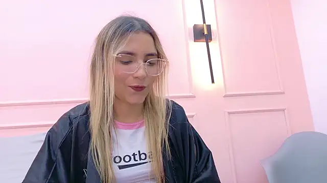 MaddieTease – Naživo XXX chat