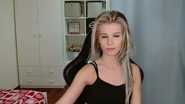 Онлайн чат XXX KristineGlow