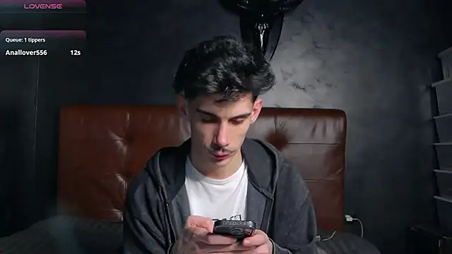 DanielCrush1のウェブカメラショー