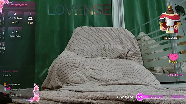 Luckyalice_4u élő XXX-chatje