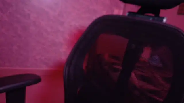 MidnightFlame élő XXX-chatje