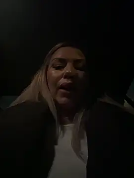 Czat XXX na żywo – AnikaSunshine