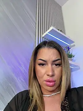 KirstieVegas Chat XXX in diretta