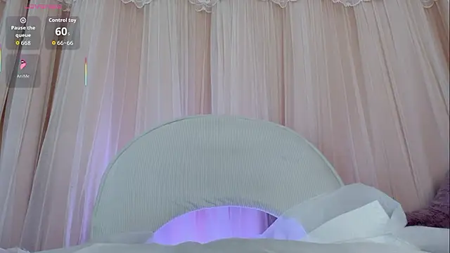 BoxedGyre-'s Webcam Show