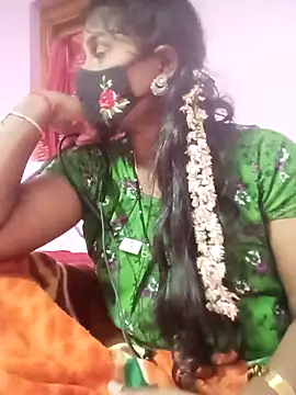 Tamil_Hot_Anu: διαδικτυακό σόου στην κάμερα