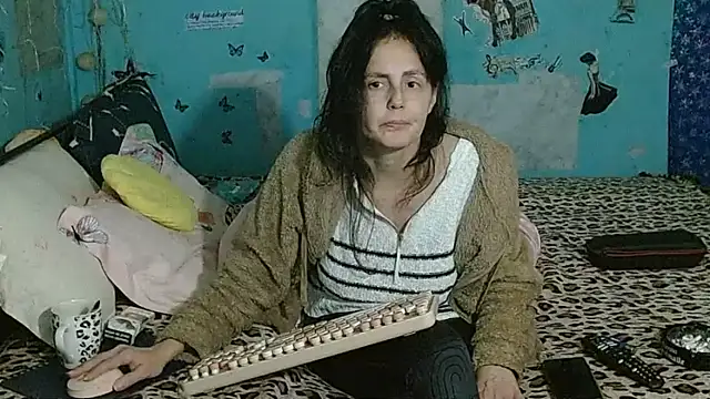 brighteyes77 লাইভ XXX চ্যাট