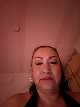 ivanna22's Webcam Show